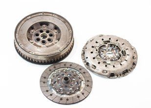 Комплект сцепления с маховиком Renault Megane 415026110 171813 фото