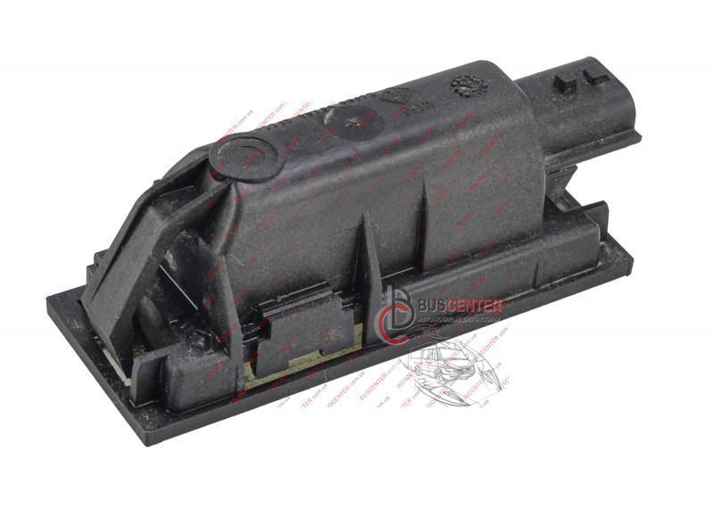 Подсветка номерного знака (освещение, фонарь) Renault Trafic 8200480127 147778 фото