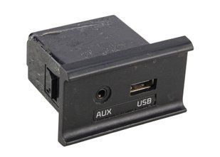 Разъем USB / AUX Kia Soul 96120E4010 181651 фото