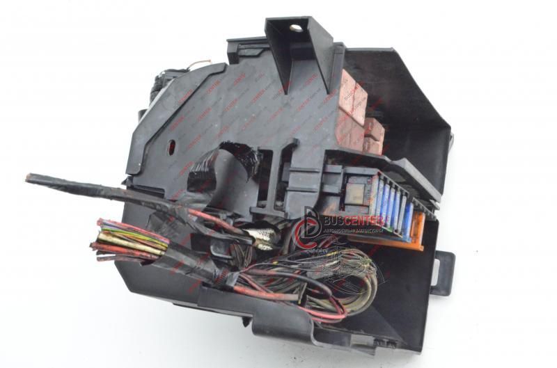 Корпус блока предохранителей Renault Trafic 8200046401 67715 фото