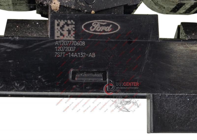 Кнопка стеклоподъемника / замка передней левой двери (FORD MONDEO) Ford Focus 7S7T-14A132-AB 7S7T14A132AB 138684 фото