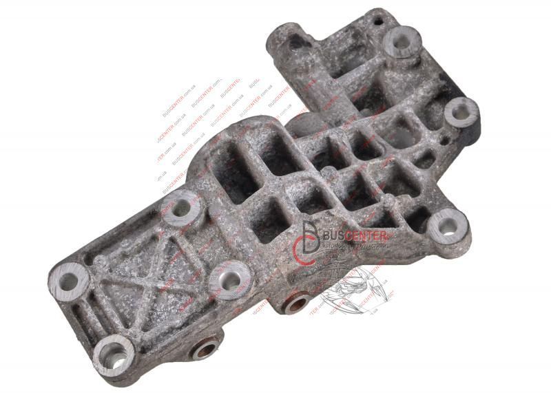 Кронштейн кріплення генератора Mitsubishi Outlander 04891592AA 137456 фото