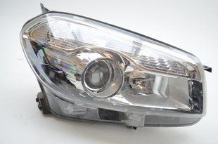Фара передняя правая с 2010 Nissan Qashqai 26010BR00B 1EL010335-12 108635 фото