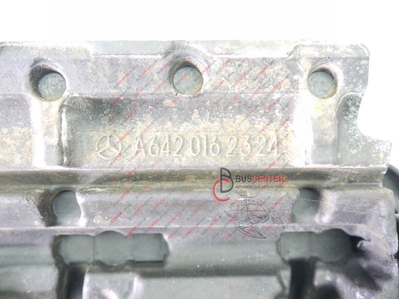 Крышка двигателя слева (клапанного механизма) Mercedes Sprinter A6420162324 194020-702315-405777 фото